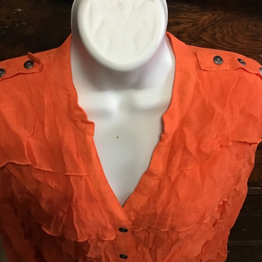 💚3 for $25 New Directions M orange blouse 3 ruffles